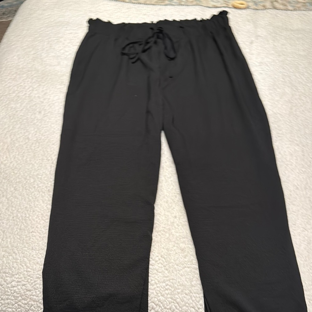 Women’s Black Flowy Drawstring Pants